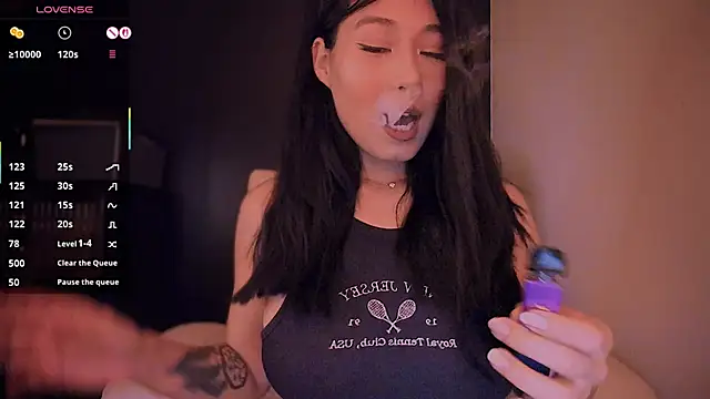 kimmy chi  online show from 11-26-25, 06:53