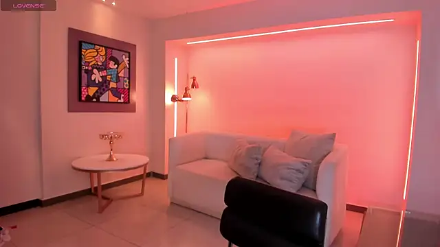 AllisonRogersX online show from 02-13-25, 04:22