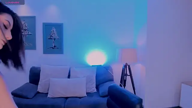 MaddisonLowe online show from 04-19-26, 05:34