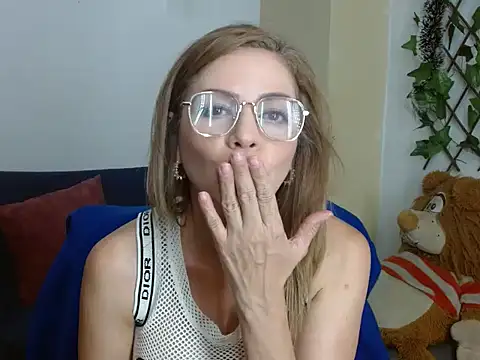  melisaa  online show from 12-31-24, 09:06