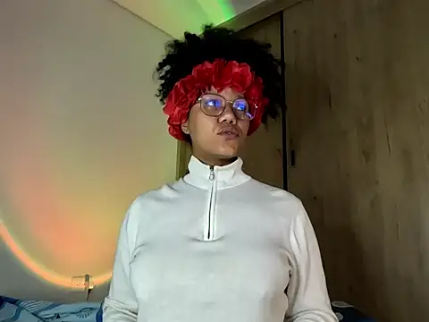 Snapshot of Ale_xandra chatting on 05-15-26, 12:28 Ale xandra online show from 05-15-26, 12:28