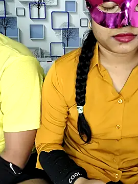 Snapshot of Hot_Bhabi08 chatting on 05-19-26, 04:19 Hot Bhabi08 online show from 05-19-26, 04:19