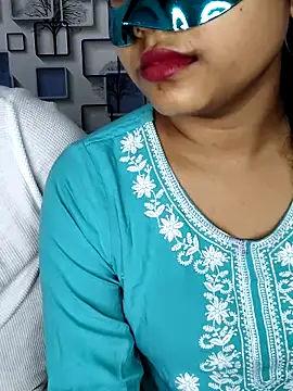Snapshot of Hot_Bhabi08 chatting on 06-07-26, 10:41 Hot Bhabi08 online show from 06-07-26, 10:41