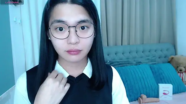 zhaviahale21 online show from 11-06-25, 07:20