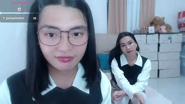 zhaviahale21 online show from 07-23-26, 10:57