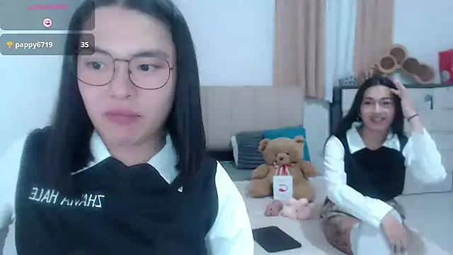 zhaviahale21 online show from 07-24-26, 02:37