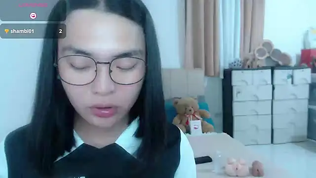 zhaviahale21 online show from 07-26-26, 02:13