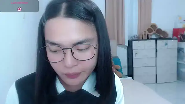 zhaviahale21 online show from 07-27-26, 01:18