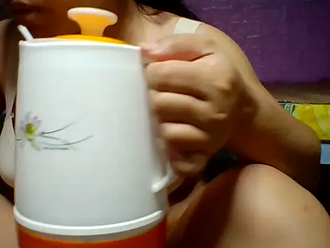 Mimi18x online show from 10-20-25, 03:29