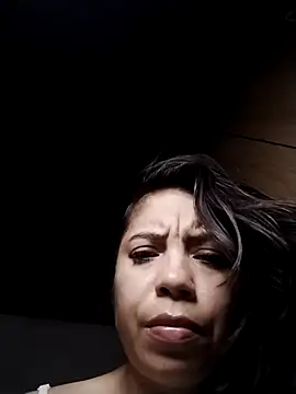 lisseth online show from 11-08-25, 03:39