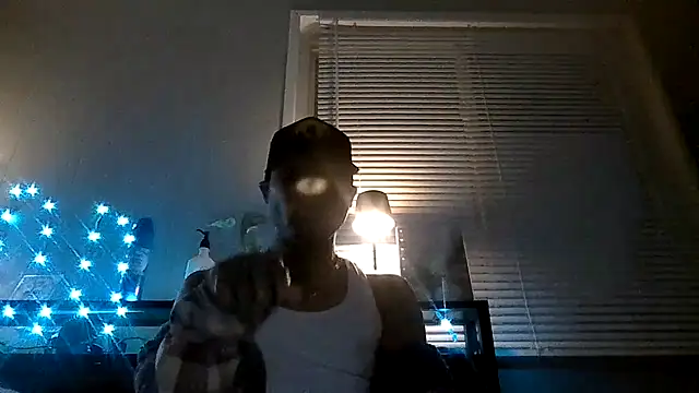 Snapshot of PETER-RABIT chatting on 06-11-26, 12:54 PETER-RABIT online show from 06-11-26, 12:54