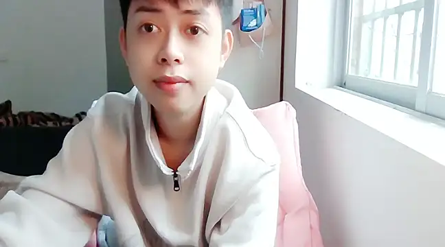 FFFFZ189 online show from 12-12-24, 05:10