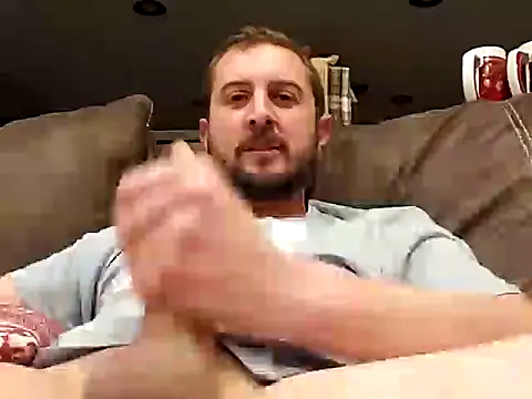 Snapshot of MrMechanic38 chatting on 12-27-24, 01:18 MrMechanic38 online show from 12-27-24, 01:18