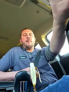 Snapshot of MrMechanic38 chatting on 02-18-26, 01:51 MrMechanic38 online show from 02-18-26, 01:51