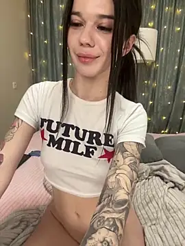 Vika Gray online show from 02-19-25, 06:10