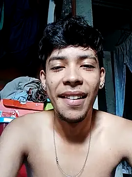 Snapshot of Elputas chatting on 09-10-25, 03:56 Elputas online show from 09-10-25, 03:56