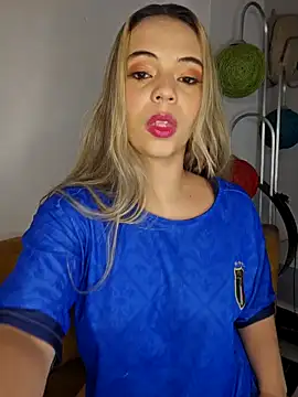 Snapshot of Antonella2_m chatting on 12-14-24, 11:39 Antonella2 m online show from 12-14-24, 11:39