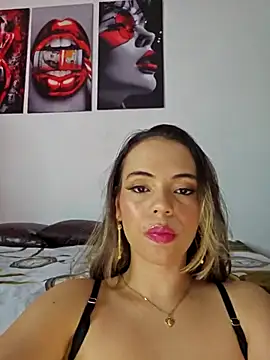 Snapshot of Antonella2_m chatting on 10-04-25, 05:00 Antonella2 m online show from 10-04-25, 05:00