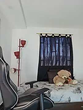 Snapshot of Antonella2_m chatting on 07-02-26, 01:06 Antonella2 m online show from 07-02-26, 01:06