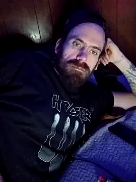 Snapshot of RobStrokes215 chatting on 12-22-25, 09:50 RobStrokes215 online show from 12-22-25, 09:50