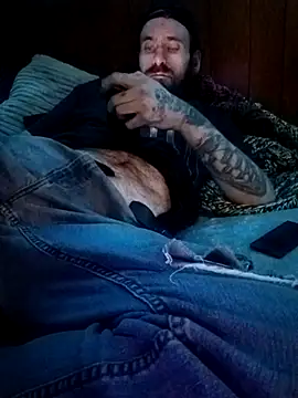 Snapshot of RobStrokes215 chatting on 03-15-26, 03:01 RobStrokes215 online show from 03-15-26, 03:01