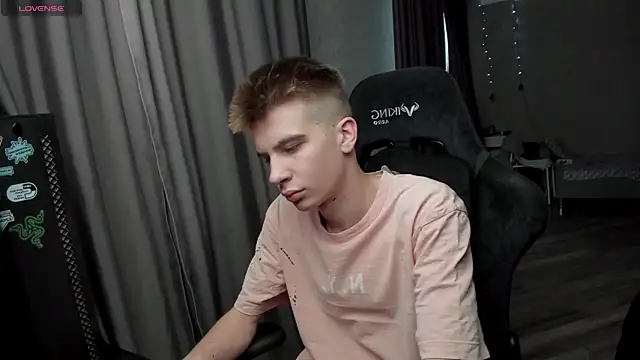 Oscar  xxl online show from 01-08-26, 08:49