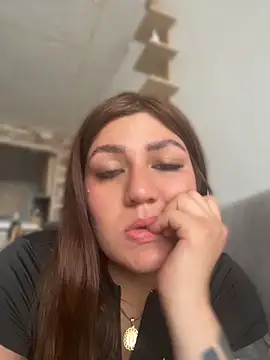 Snapshot of hannamour chatting on 05-16-26, 06:50 hannamour online show from 05-16-26, 06:50
