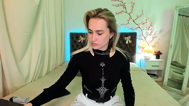 KateOwyns online show from 04-07-26, 12:27