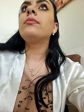 ElyzaIbarra online show from 02-23-25, 02:35