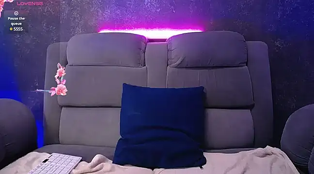 hannaa jhoonson online show from 12-13-24, 08:47