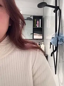 Snapshot of Aimeil chatting on 01-07-25, 12:20 Aimeil online show from 01-07-25, 12:20