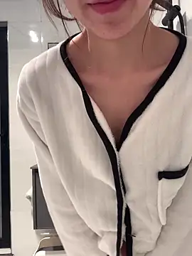 Aimeil online show from 03-08-25, 04:39