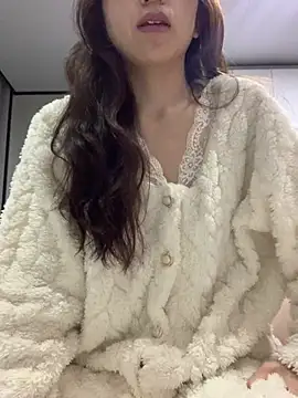 Snapshot of Aimeil chatting on 03-10-25, 01:32 Aimeil online show from 03-10-25, 01:32