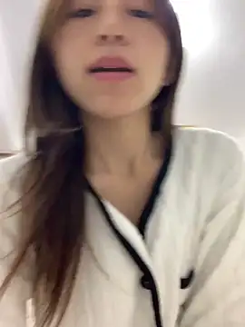 Snapshot of Aimeil chatting on 03-30-26, 05:58 Aimeil online show from 03-30-26, 05:58