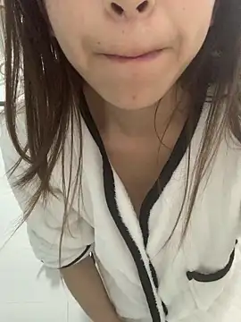 Snapshot of Aimeil chatting on 03-31-26, 03:34 Aimeil online show from 03-31-26, 03:34