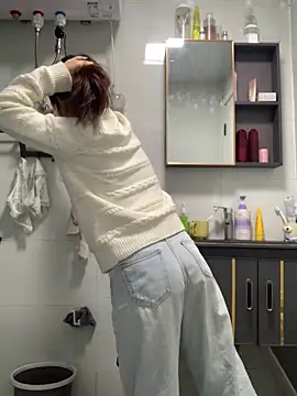 Snapshot of Aimeil chatting on 04-01-26, 01:41 Aimeil online show from 04-01-26, 01:41