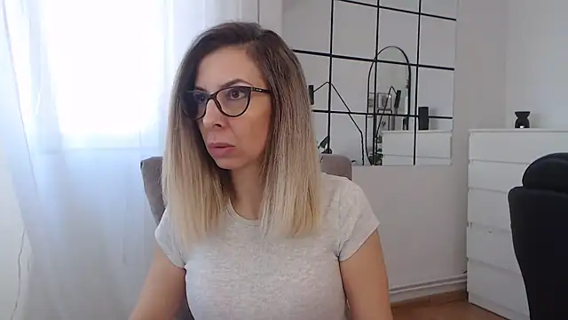 SukyGirl online show from 01-27-25, 10:38