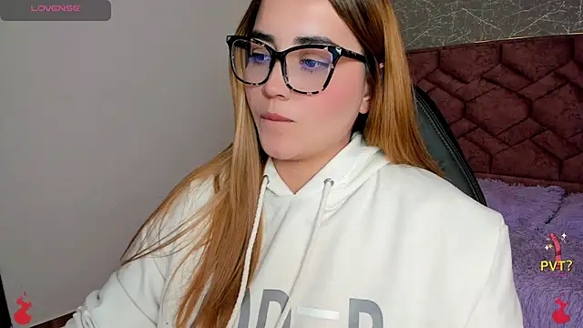 Lucia star   online show from 01-21-25, 06:23