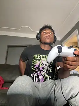 Snapshot of Festivitiesking1 chatting on 10-31-25, 08:37 Festivitiesking1 online show from 10-31-25, 08:37