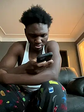 Snapshot of Festivitiesking1 chatting on 11-06-25, 12:39 Festivitiesking1 online show from 11-06-25, 12:39