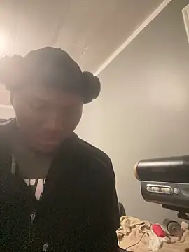 Festivitiesking1 online show from 11-27-25, 02:02