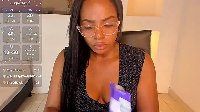 Snapshot of IvyBliss8 chatting on 01-17-25, 06:02 IvyBliss8 online show from 01-17-25, 06:02