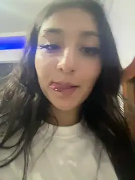 julyana  online show from 12-11-24, 03:35