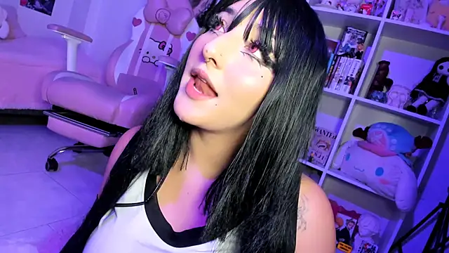 julyana  online show from 01-31-25, 06:47