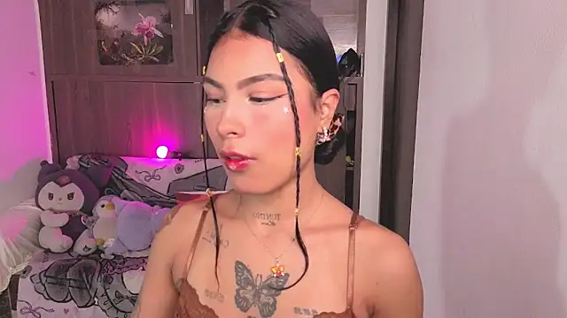 Snapshot of Dolcee_zoe chatting on 05-27-26, 10:07 Dolcee zoe online show from 05-27-26, 10:07