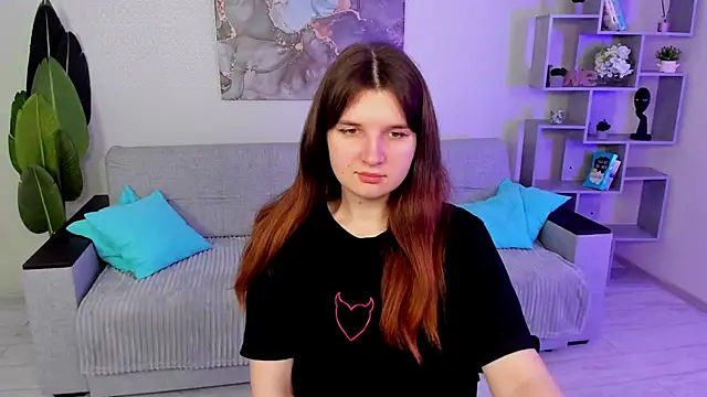 Snapshot of BonneyLove chatting on 03-20-25, 05:25 BonneyLove online show from 03-20-25, 05:25