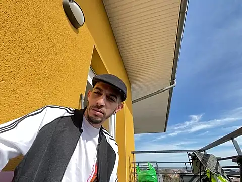 Rebeu313 online show from 03-02-25, 01:49