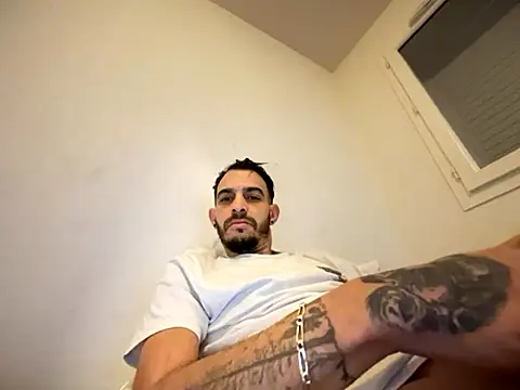 Rebeu313 online show from 11-30-25, 07:34