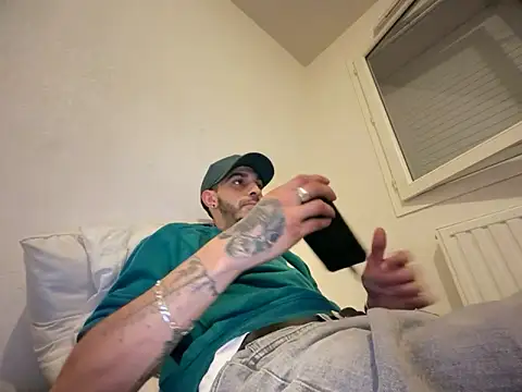 Rebeu313 online show from 12-20-25, 09:11