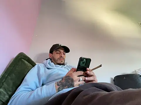 Rebeu313 online show from 03-01-26, 12:18